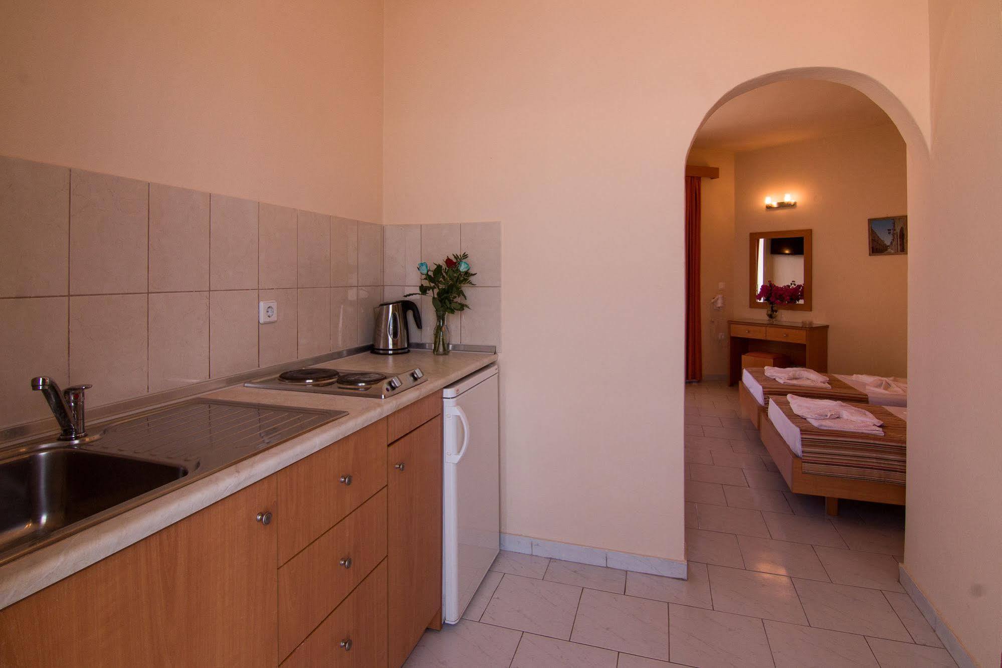 Villa George Φαληράκι Εξωτερικό φωτογραφία